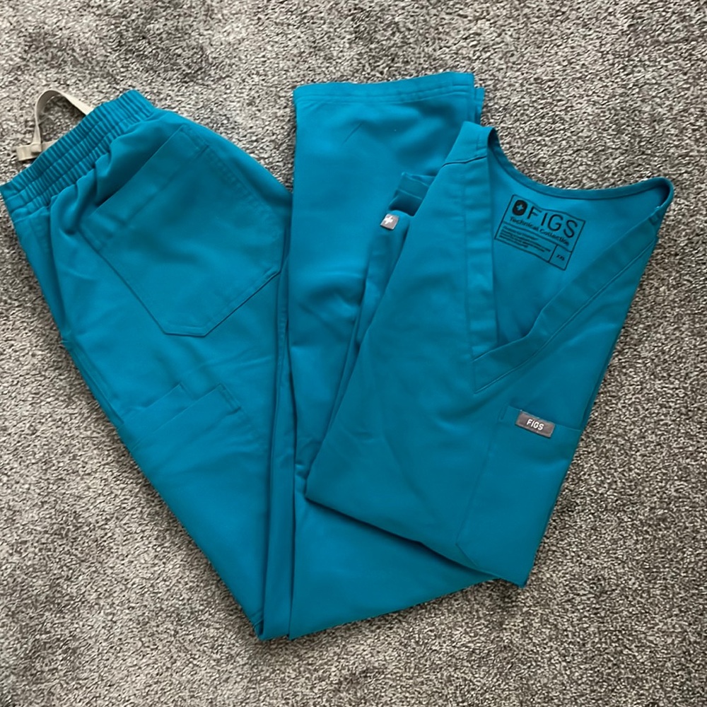 Figs teal scrub set XXS top XS/R bottoms